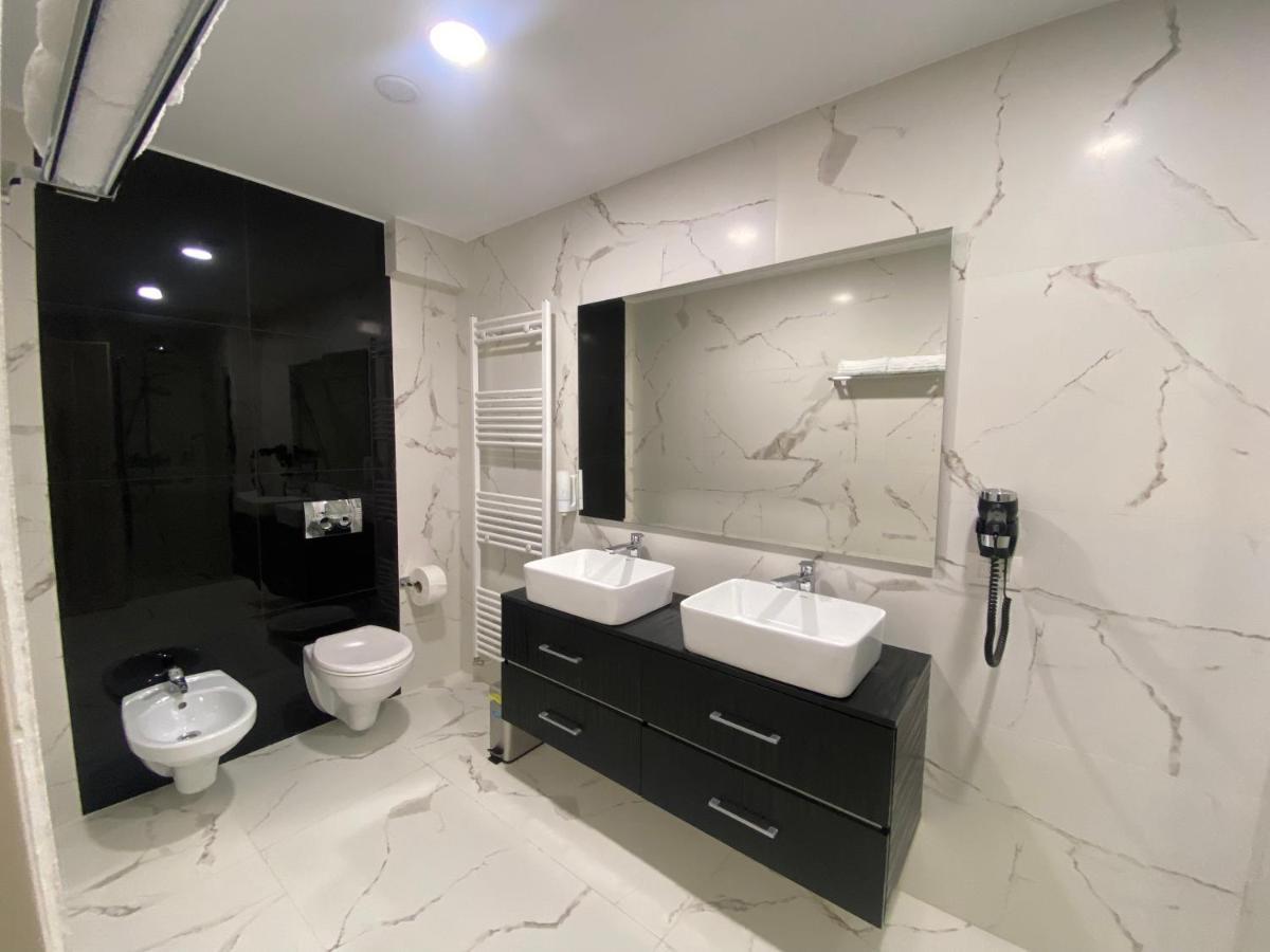 Ocaua Lui Cuza Hotel Tecuci Luaran gambar