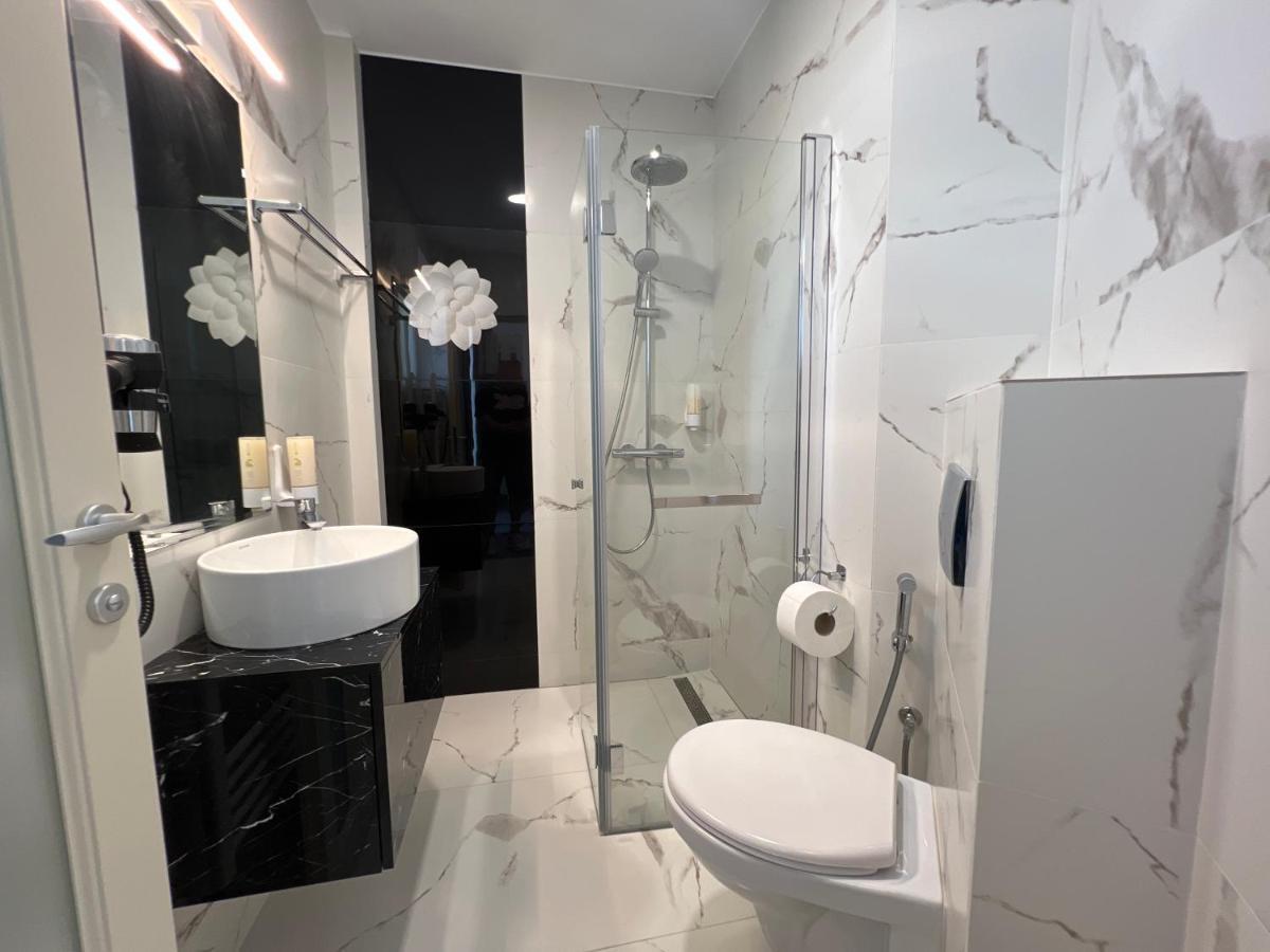 Ocaua Lui Cuza Hotel Tecuci Luaran gambar